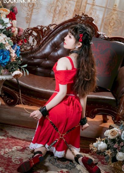 亚洲妇女_720免费观看最新
