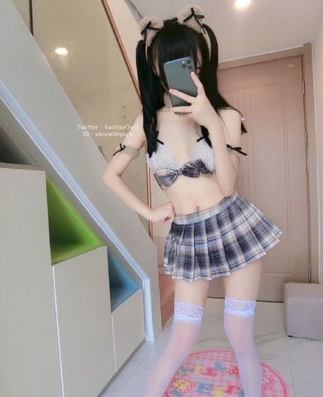 欧美豪放女大兵_英文版字幕