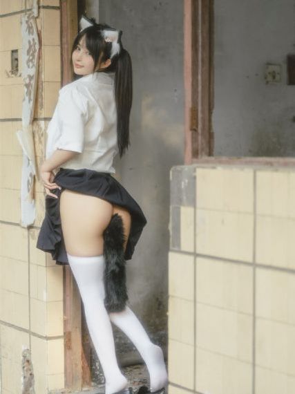 国产精品自产拍在线观蜜色月直播_超清超清在线观看