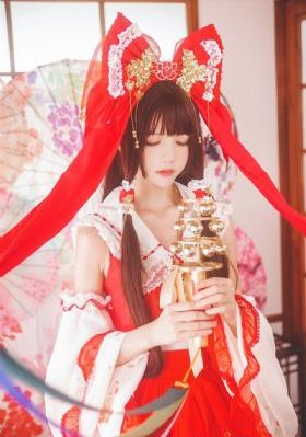 男女强吻摸下面揉免费_字幕高清版在线观看